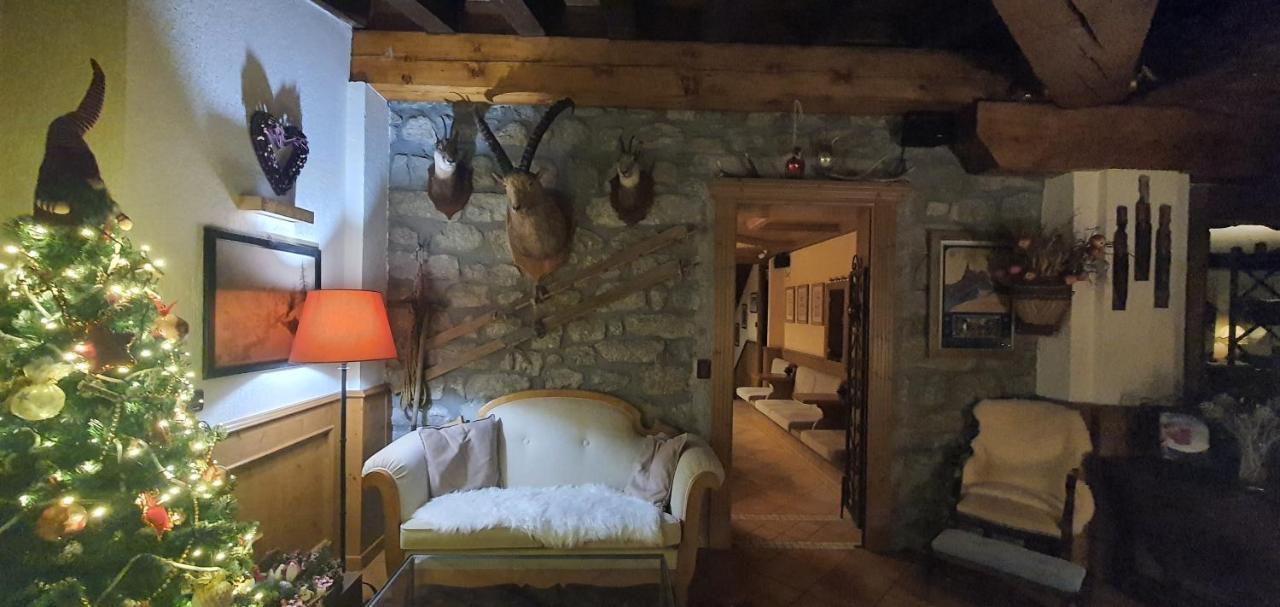 Hotel Dente Del Gigante Courmayeur Exterior foto