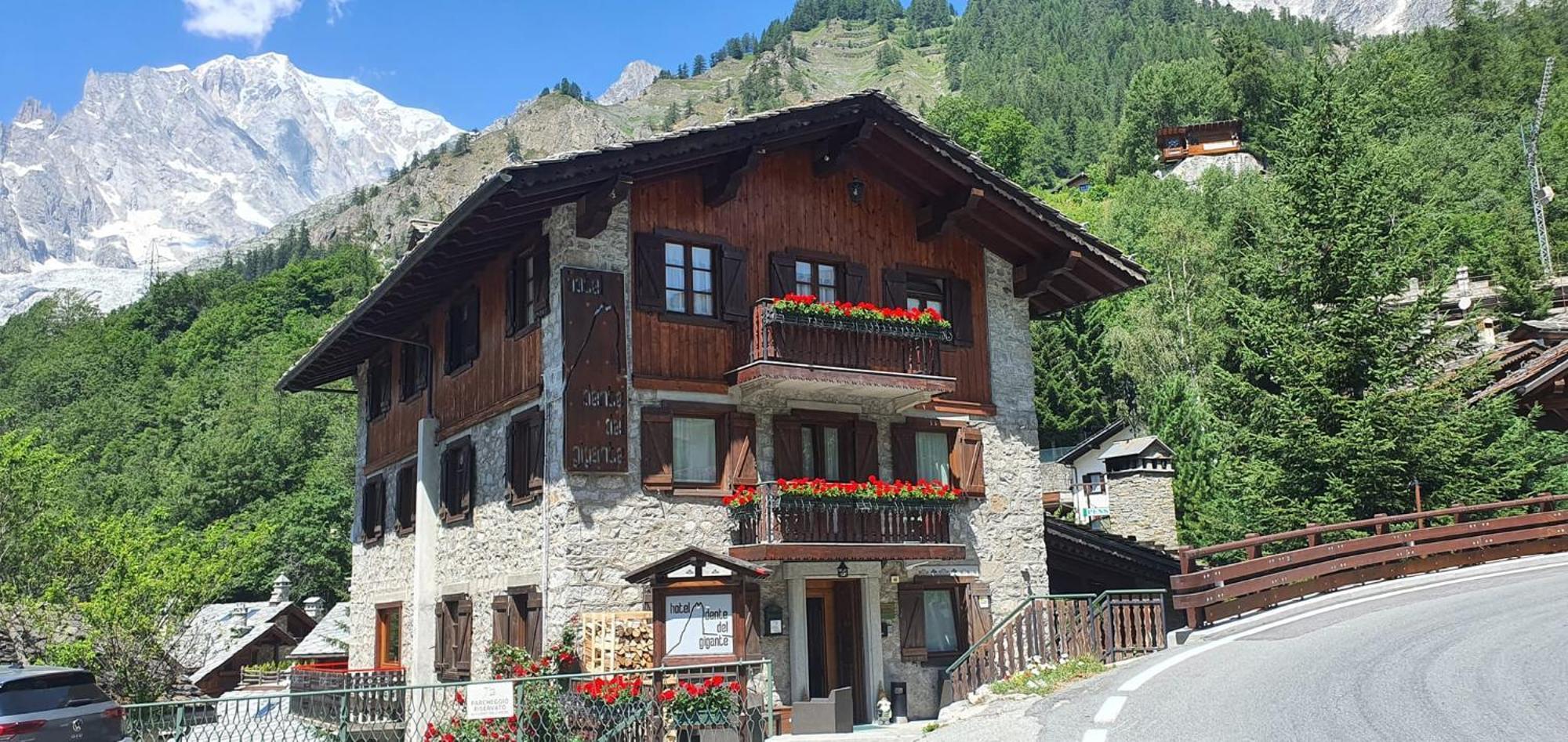 Hotel Dente Del Gigante Courmayeur Exterior foto