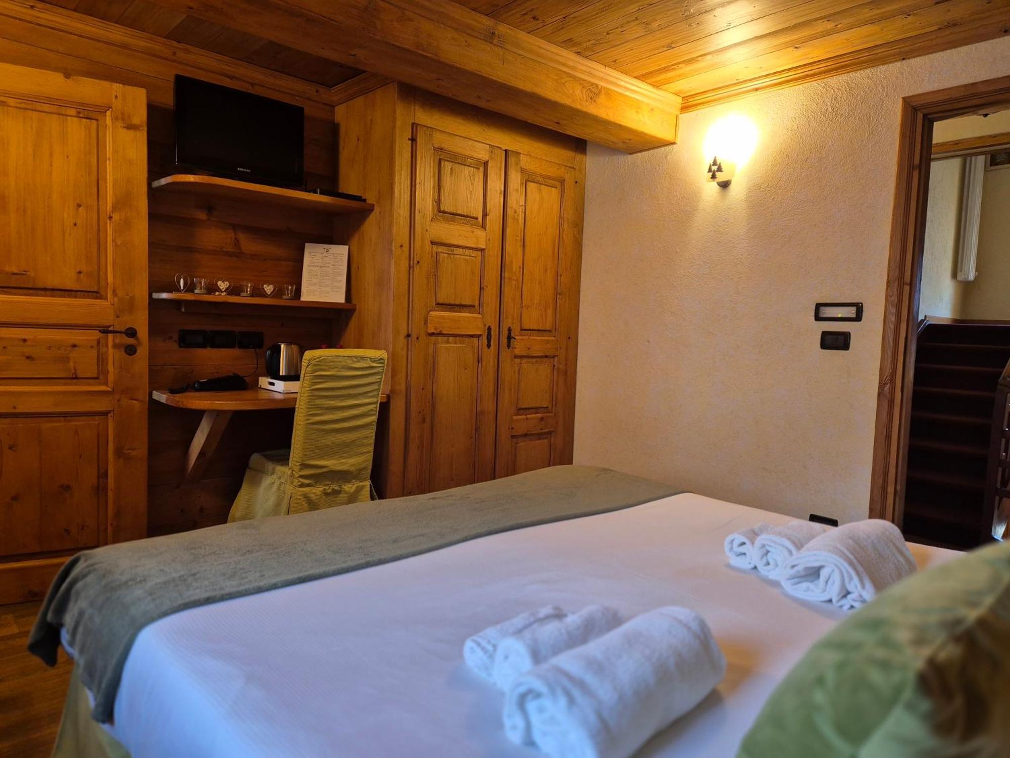 Hotel Dente Del Gigante Courmayeur Exterior foto