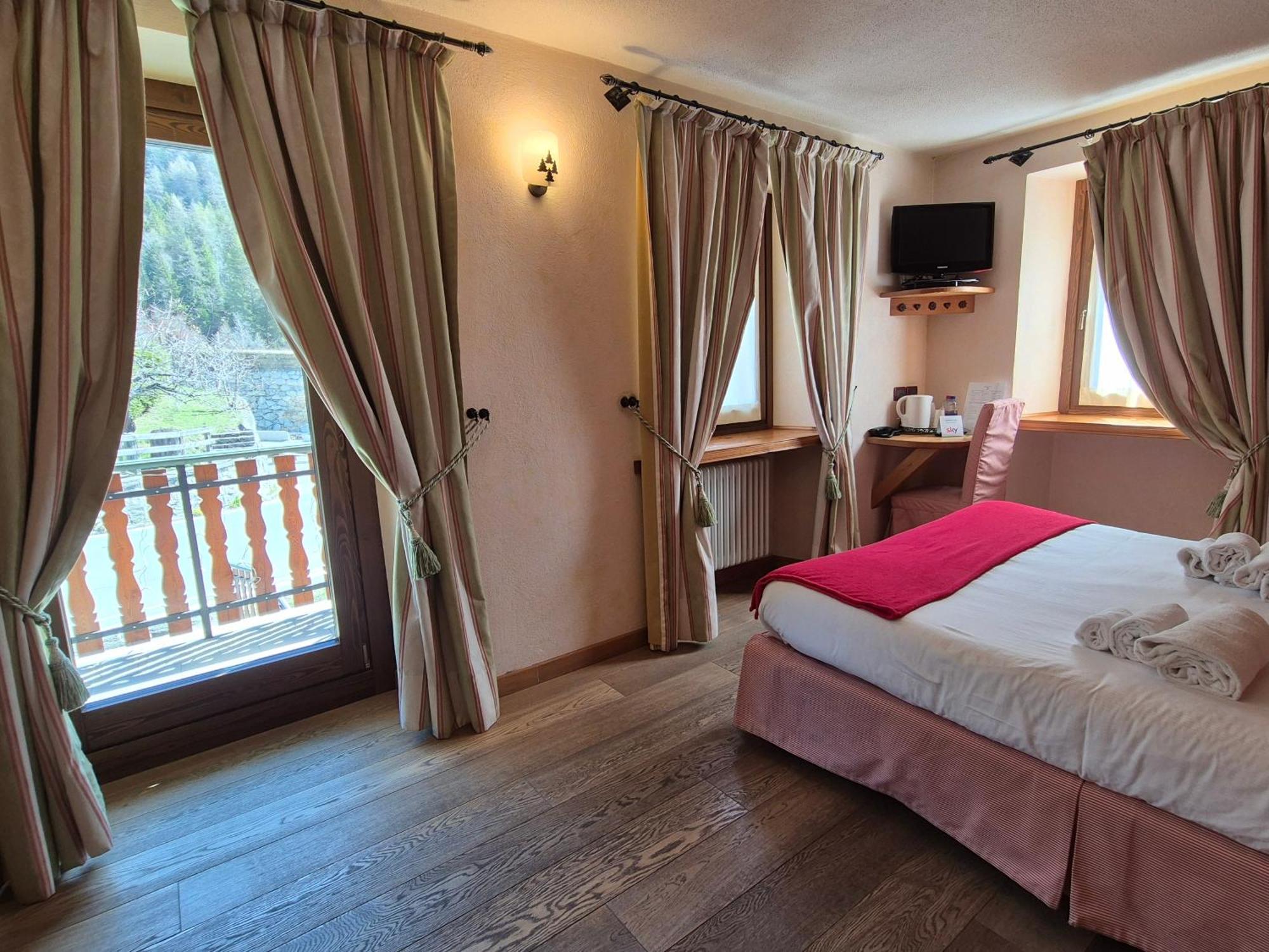 Hotel Dente Del Gigante Courmayeur Exterior foto